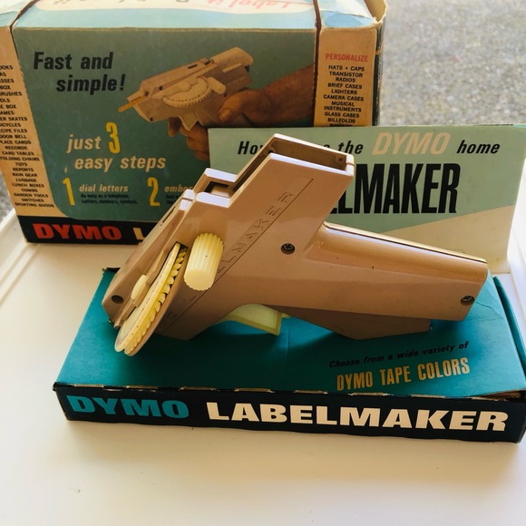 1964 DYMO LABEL MAKER IN ORIGINAL BOX INCLUDES 4 ROLLS OF LABEL TAPE - Picture 14 of 16
